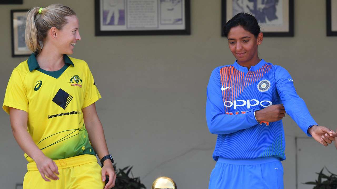 Aussies claim series opener over India