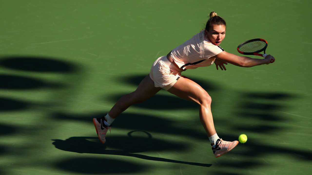 Halep survives Dodin scare to advance in Miami