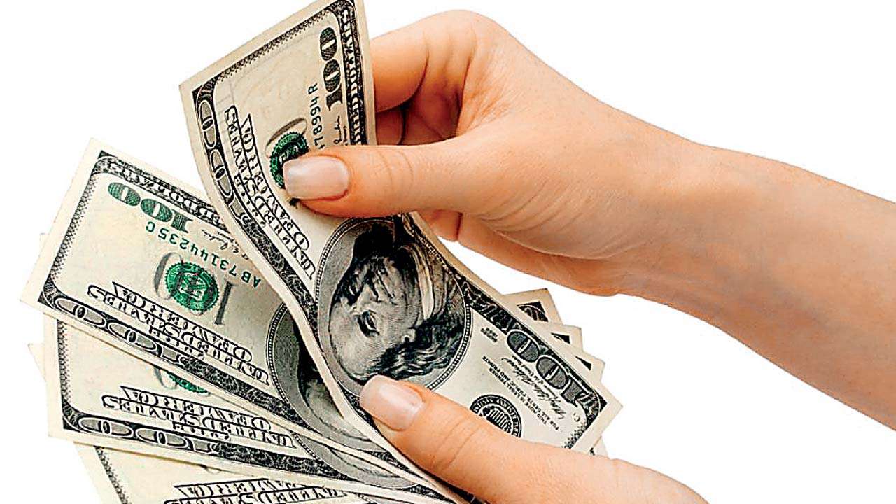 Rupee Trading 4.2% Lower This Week (RUP)
