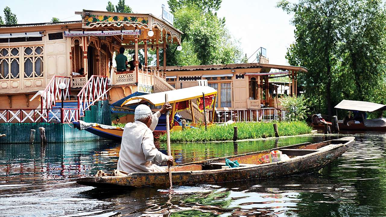 Jammu And Kashmir Left Alone By The Country: Mehbooba Mufti