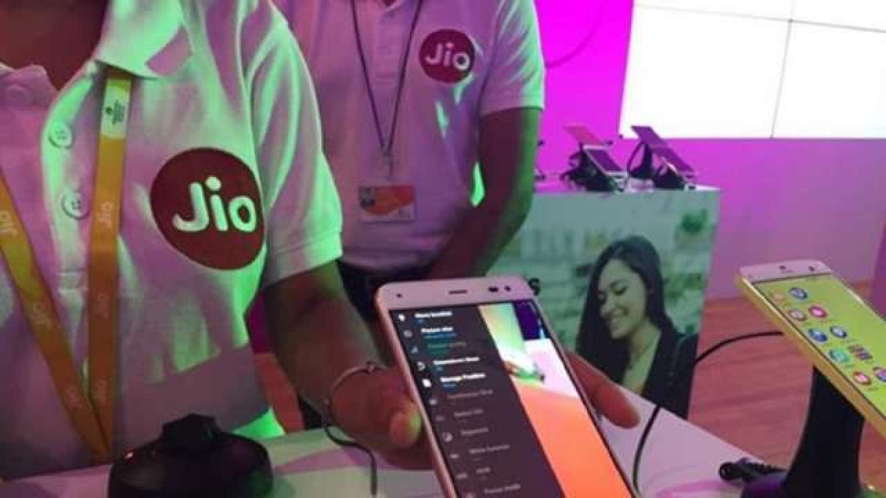 Jio launches mega 102GB Cricket Season Pack for Rs 251 Jio launches mega 102GB Cricket Season Pack for Rs 251