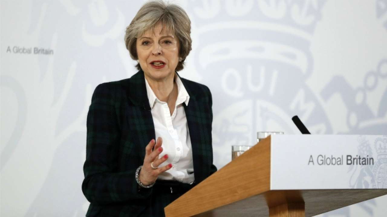 Theresa May's plan for Irish border 'annihilated' by EU
