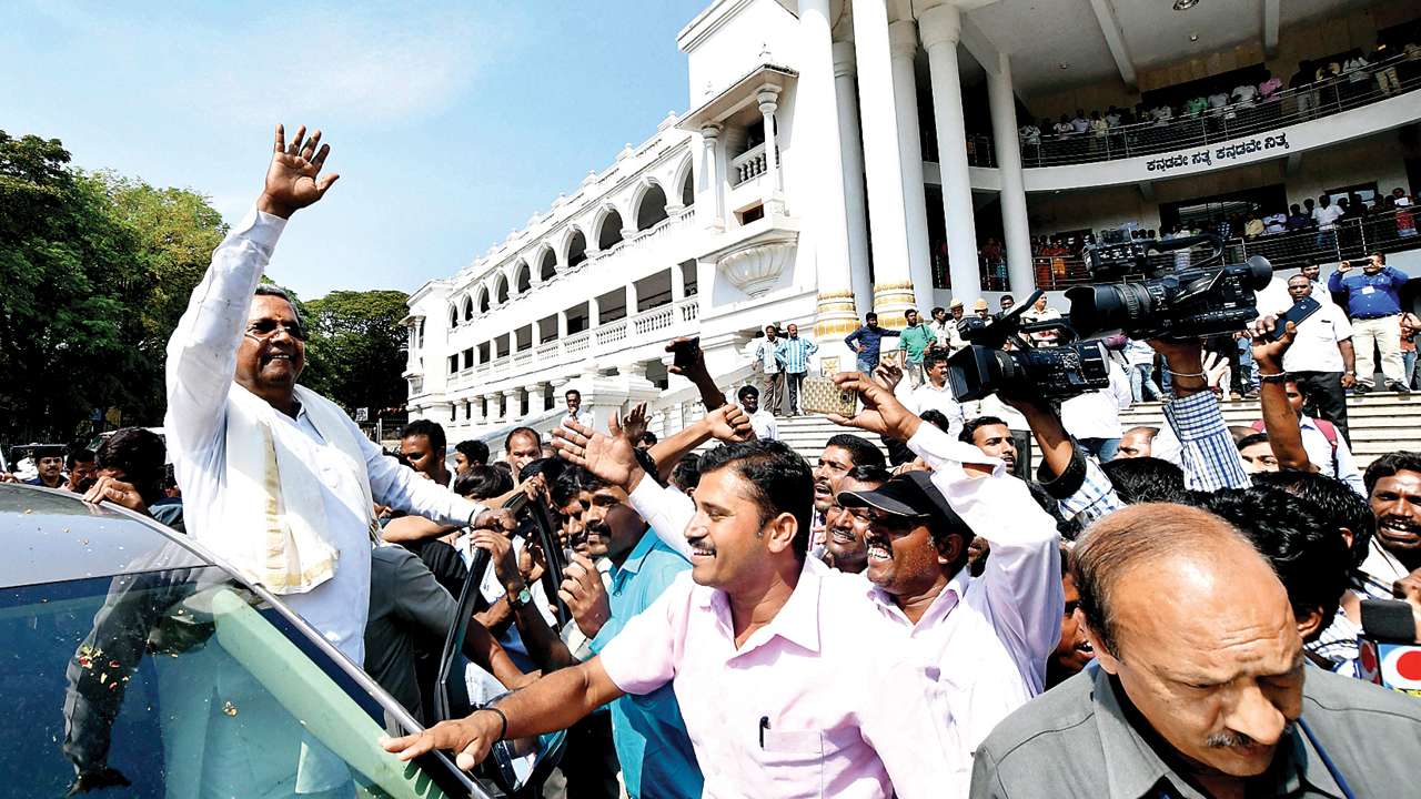 Congress to fight Karnataka polls solo: Siddaramaiah