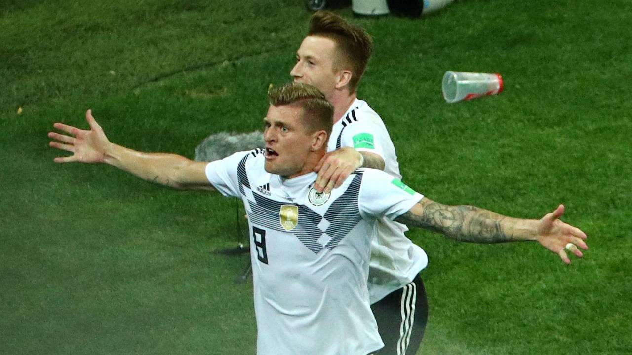 Fifa World Cup 2018 Germany Stay Alive As Toni Kroos Scores In 95th Minute To Stun Sweden 