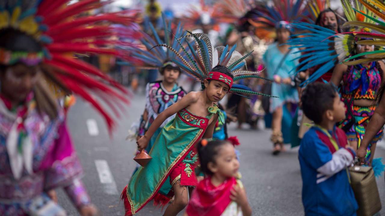White House says it knows location of migrant children