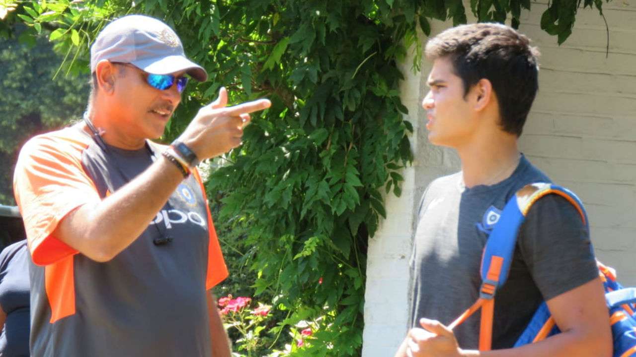 Arjun Tendulkar pictured getting 'words of wisdom' from ... - 1280 x 720 jpeg 89kB