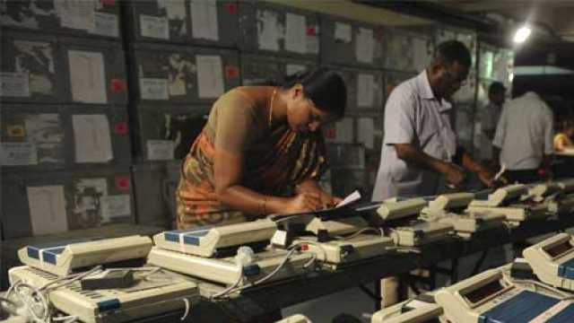 the electronic voting technology politics essay If you’re one of them, there’s a good chance you’ll use one of two basic forms of voting technology to record your choices: optical-scan ballots, in which voters fill in bubbles, complete arrows or make other machine-readable marks on paper ballots or direct-recording electronic (dre) devices, such as touch screens, that record votes in . the electronic voting technology politics essay If you’re one of them, there’s a good chance you’ll use one of two basic forms of voting technology to record your choices: optical-scan ballots, in which voters fill in bubbles, complete arrows or make other machine-readable marks on paper ballots or direct-recording electronic (dre) devices, such as touch screens, that record votes in .