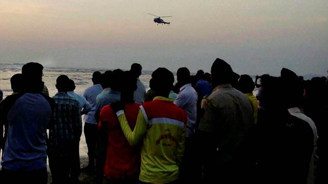 Murud beach tragedy Youth saved classmate, but got drowned himself