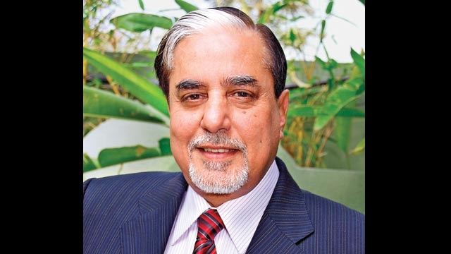 Dr subhash chandra to give rs4,000 per month to each family in ... 000