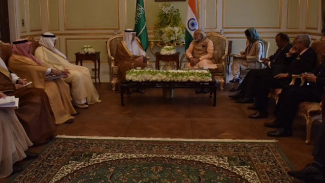 Narendra Modi in Riyadh with business leaders