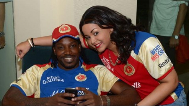 451408-chris-gayle-girlfriend.jpg