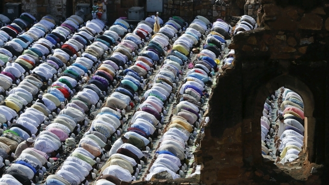 Eid marks the end of Ramadan around the world Eid marks the end of Ramadan around the world