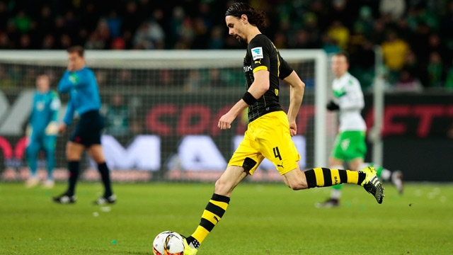 Subotic leaves Dortmund training; available for £4m Subotic leaves Dortmund training; available for £4m