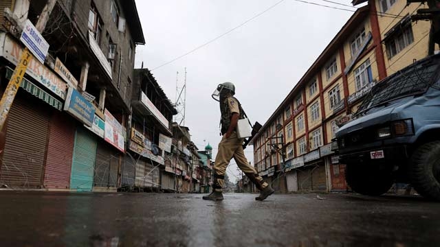 Curfew, clashes, protests continue on 10th day in IOK