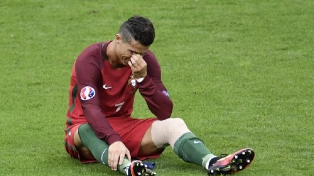 Ronaldo vows to come back stronger after Euro 2016 injury