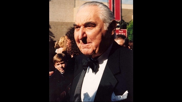 Fyvush Finkel, plastic-faced character actor, dead at 93