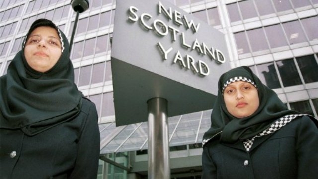 [Image: 495057-hijab-police-new-scotland-yard-lo...k=e80i2q9G]