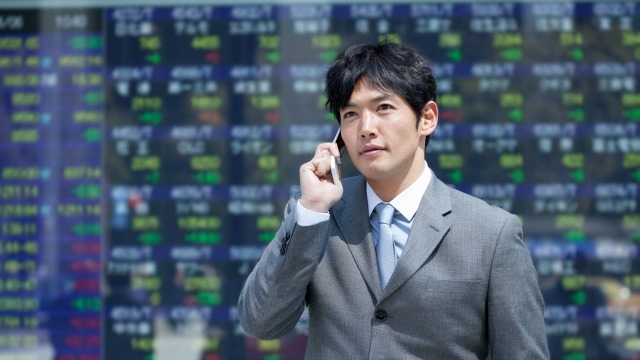 Stocks gain moderately as oil, commodity prices rise Stocks gain moderately as oil, commodity prices rise
