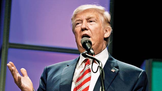Amid signs of transition trouble, Trump huddles with Pence