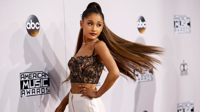 Resultado de imagen de ariana grande amas 2016