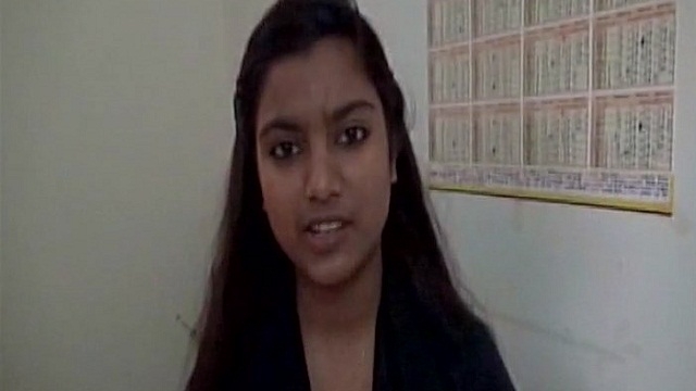 Nahid Afrin sings bhajan for clerics who issued fatwa against her Nahid Afrin sings bhajan for clerics who issued fatwa against her