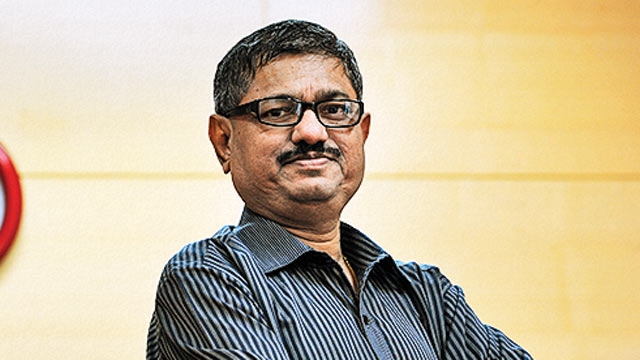 Maharashtra's Chief Information Commissioner assaulted; eight held