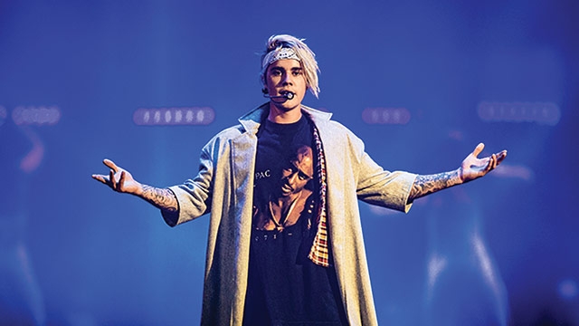 'Aapla' Justin Bieber's royal Marathi look is awesomely creative
