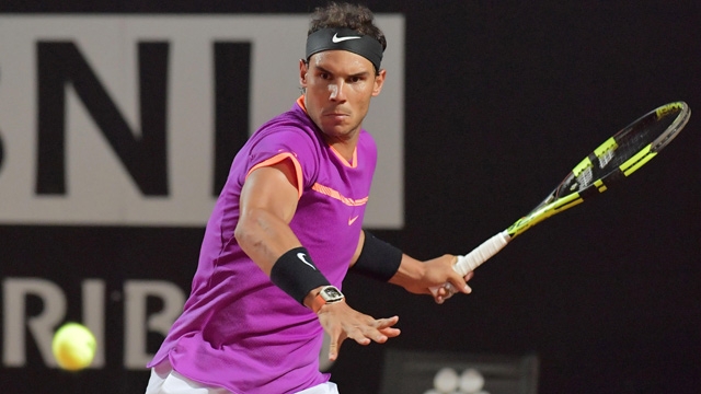Halep reaches Italian Open final with 10th straight win
