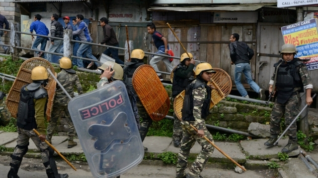 Darjeeling continues to burn as GJM supporters set vehicle on fire
