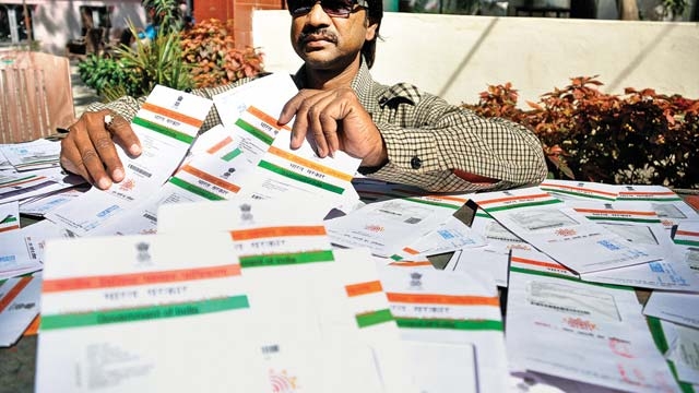 Aadhaar-linked issues to be decided by constitution bench: SC