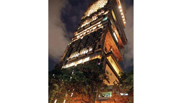 Mukesh Ambani's house Antilia catches fire, Mumbai fire brigade douses it Mukesh Ambani's house Antilia catches fire, Mumbai fire brigade douses it