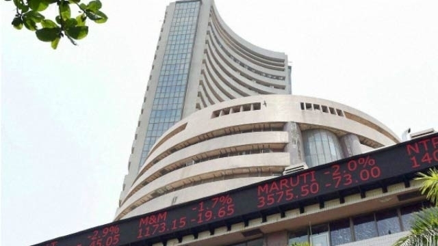 Sensex ends 17 points lower; Nifty settles at 9886