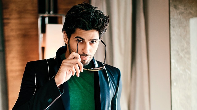 A Gentleman's Song 'Disco Disco' Rings In The Retro Era! Watch Here!