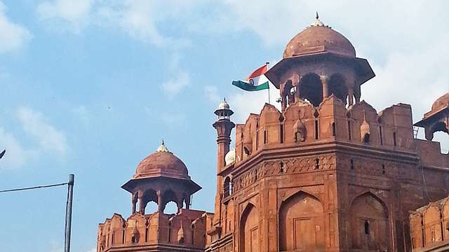 Metro goes off tracks for Old Delhi heritage | Latest News ... Metro goes off tracks for Old Delhi heritage | Latest News ... - 640 x 360 jpeg 26kB