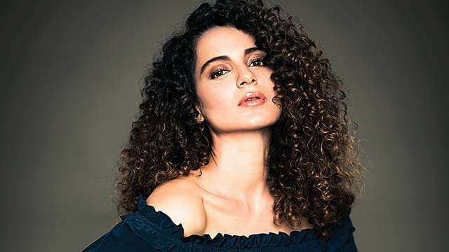 Kangana Ranaut promoting Simran movie with AIB's item 'Bollywood Diva Song' Kangana Ranaut promoting Simran movie with AIB's item 'Bollywood Diva Song'