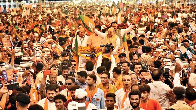 Amit Shah visits temple in Kannur ahead of BJP's Kerala rally Amit Shah visits temple in Kannur ahead of BJP's Kerala rally