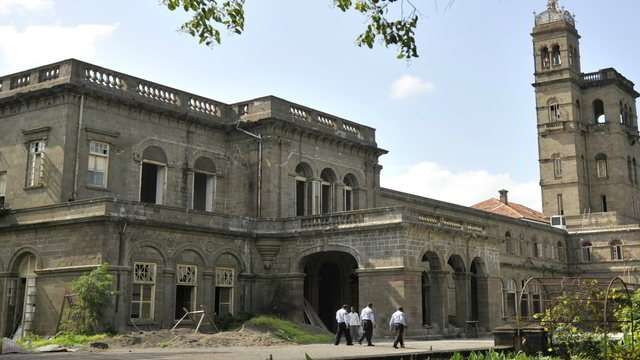 Pune varsity's gold medal values versatility, but in vegetarians, teetotallers Pune varsity's gold medal values versatility, but in vegetarians, teetotallers