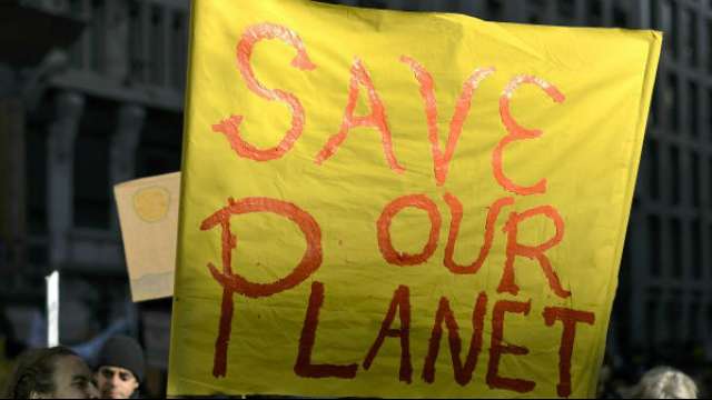 Despite US pullout 200 nations keep global climate deal on track