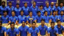 These pics of Guru Rahul Dravid with U-19 heroes will make you feel proud a...