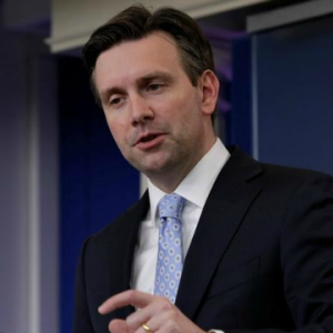 Josh Earnest, White House, United States