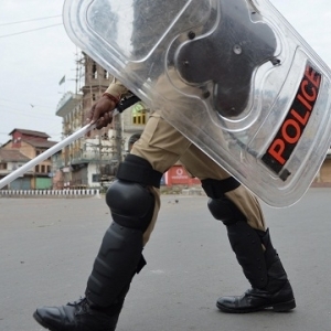 wani-kashmir-violence-police-on-street wani-kashmir-violence-police-on-street