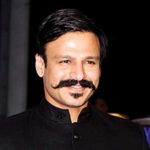 After Ranbir Kapoor, now Vivek Oberoi hires trainer who trained Daniel Craig for James Bond! Vivek Oberoi, Ranbir Kapoor, Rai, Khel, Daniel Craig, Jams Bond, Anthony Pecora, Bollywood,