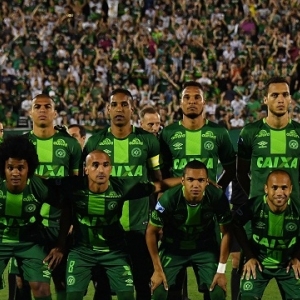 This file photo taken on November 24, 2016 shows Brazils Chapecoense players posing for pictures during their 2016 Copa Sudamericana semifinal second leg football match against Argentinas San Lorenzo held at Arena Conda stadium, in Chapeco, Brazil.A plane carrying 81 people, including members of a Brazilian football team, crashed late on November 29, 2016 near the Colombian city of Medellin, officials said. This file photo taken on November 24, 2016 shows Brazils Chapecoense players posing for pictures during their 2016 Copa Sudameri