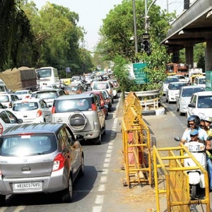 Delhi-traffic