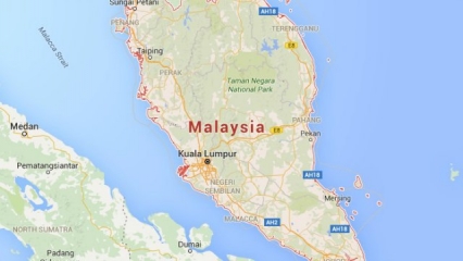 Gunmen seize four tugboat crew off eastern Malaysia