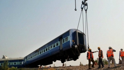 Indore-Patna Express